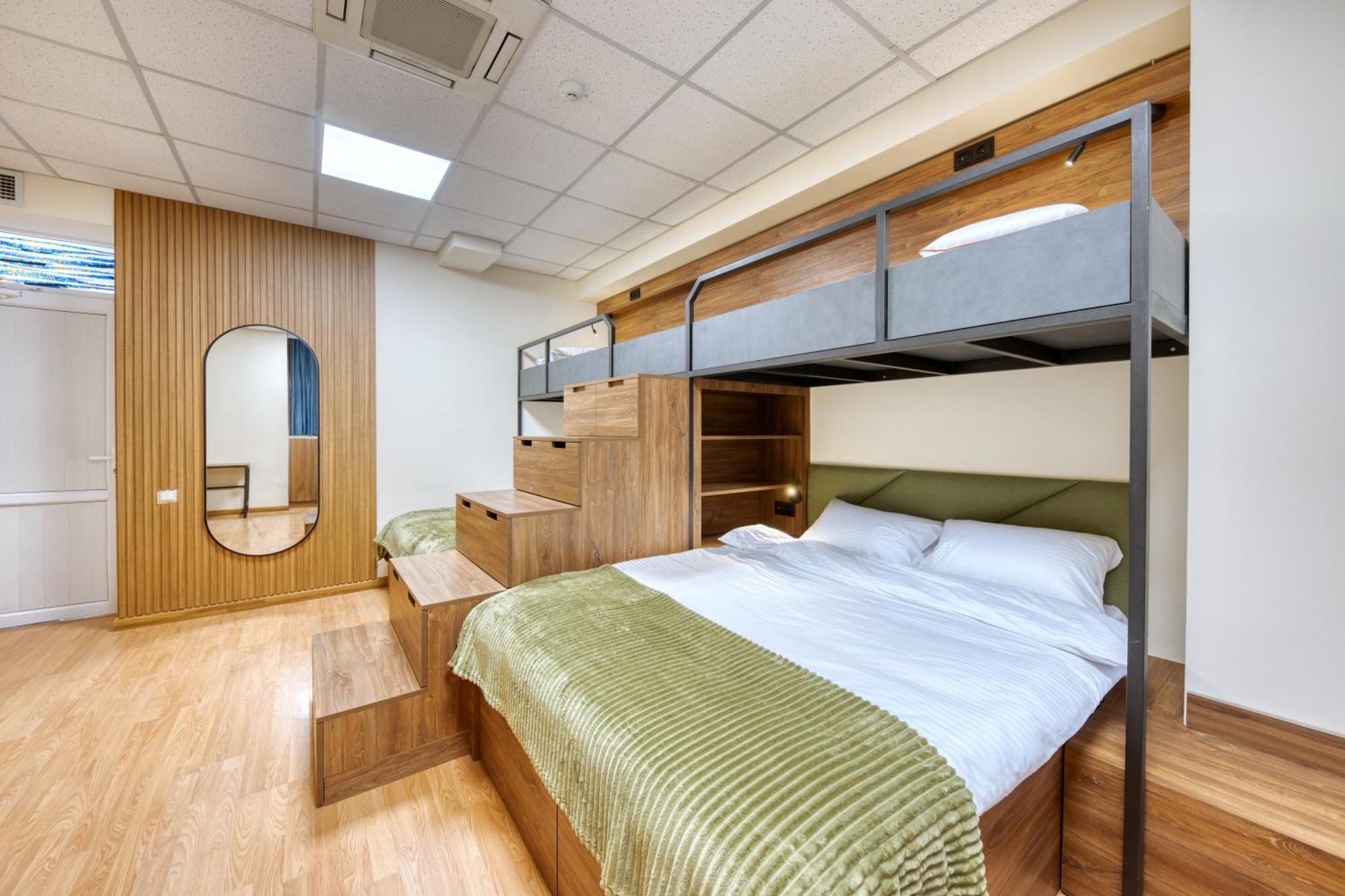 Tropica Inn Hotel Yerevan Ngoại thất bức ảnh
